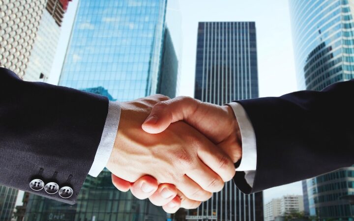 8 millones de deuda, cuentas bloqueadas y 72 horas para salvar AXT Digital