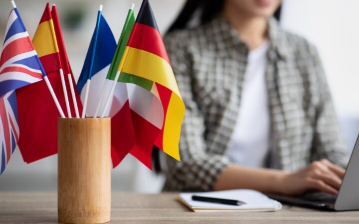 Regularice su residencia en España sin complicaciones