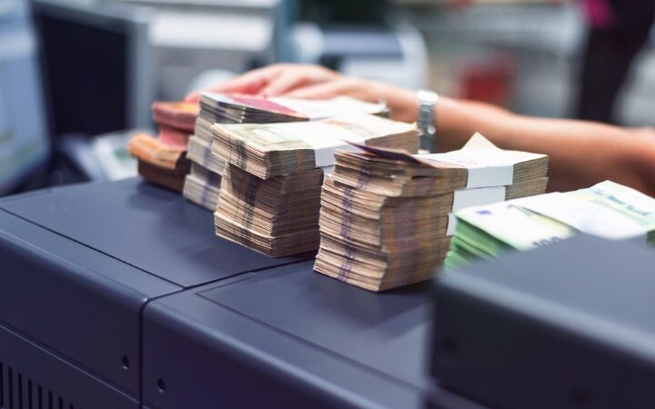 Cuando la banca destruye empresas: el caso Allzone y la sombra de Santander