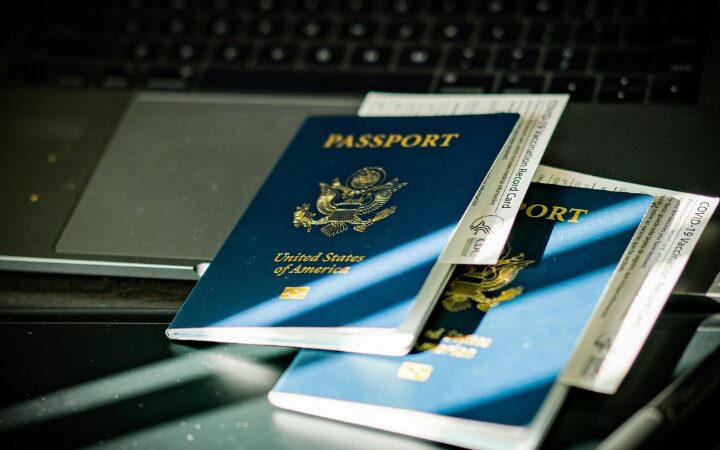 Regularización extraordinaria de extranjeros en España 2026: todo lo que necesitas saber antes de que se cierre el plazo