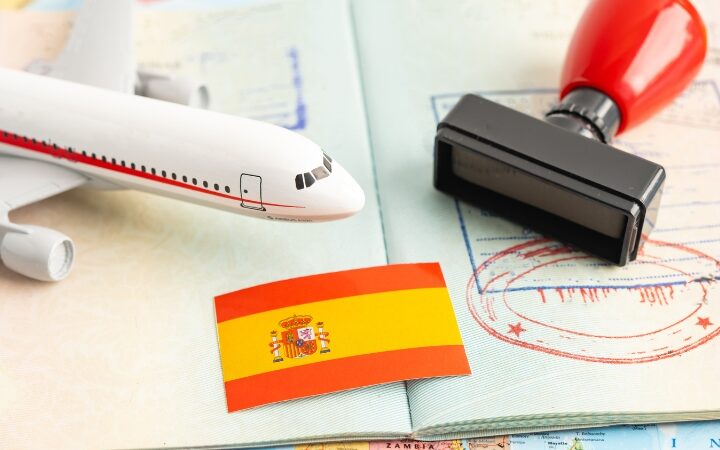 Regularización Extraordinaria 2026: Requisitos, Plazos y Documentos para Obtener tu Permiso de Residencia en España
