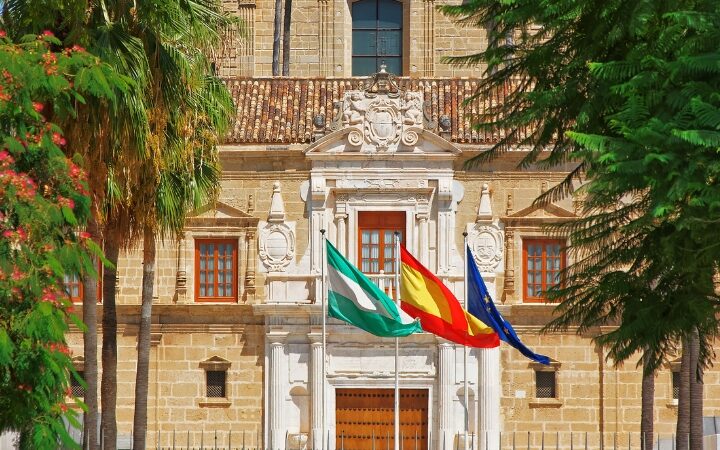 El TEAR de Andalucía anula una providencia de apremio de 174.365 € por Impuesto sobre Sociedades